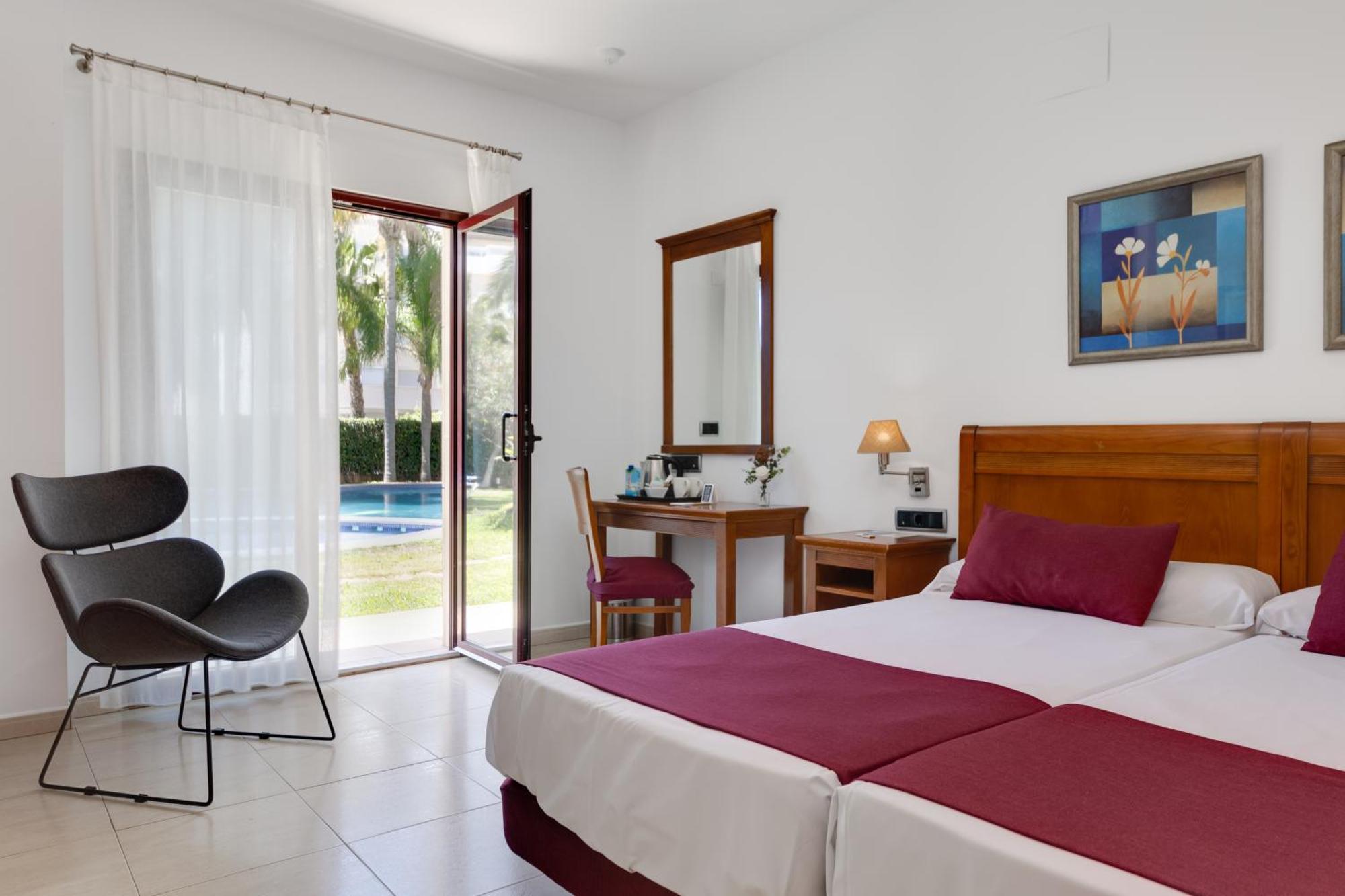 Daniya Denia Spa & Business 4* Экстерьер фото